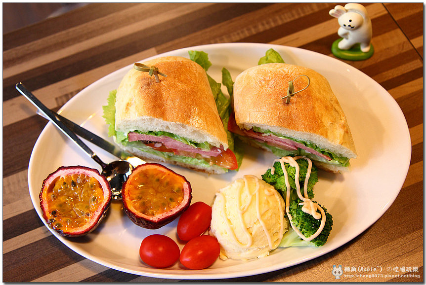 高雄美食┃品咖啡:季節限定隱藏版草莓司康超推薦 - 第18張圖 高雄美食┃品咖啡:季節限定隱藏版草莓司康超推薦