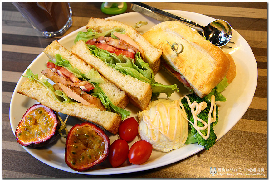 高雄美食┃品咖啡:季節限定隱藏版草莓司康超推薦 - 第24張圖 高雄美食┃品咖啡:季節限定隱藏版草莓司康超推薦