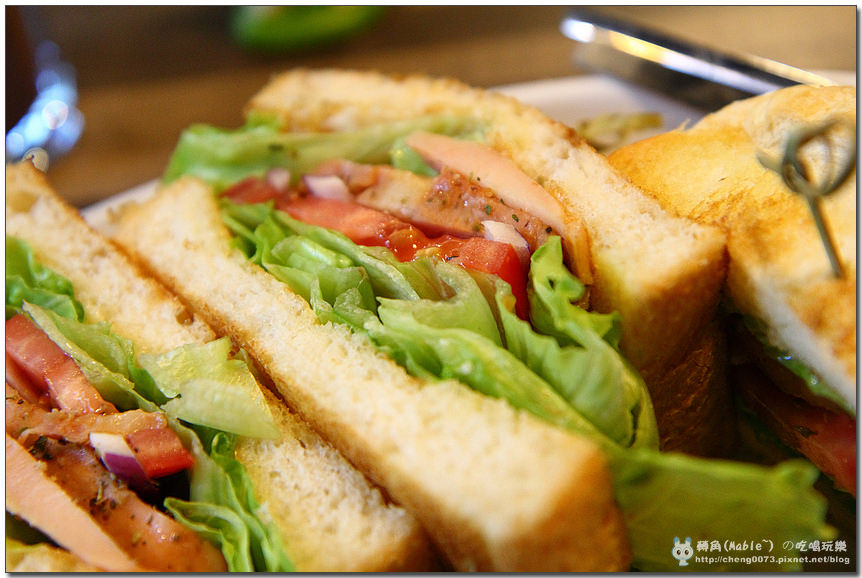 高雄美食┃品咖啡:季節限定隱藏版草莓司康超推薦 - 第25張圖 高雄美食┃品咖啡:季節限定隱藏版草莓司康超推薦