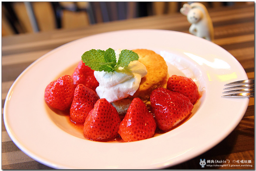 高雄美食┃品咖啡:季節限定隱藏版草莓司康超推薦 - 第32張圖 高雄美食┃品咖啡:季節限定隱藏版草莓司康超推薦