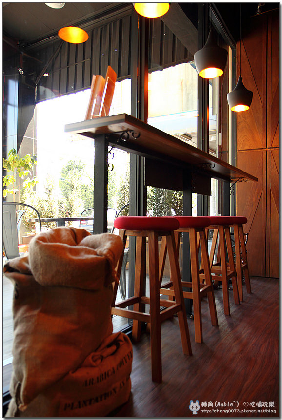 高雄美食┃品咖啡:季節限定隱藏版草莓司康超推薦 - 第4張圖 高雄美食┃品咖啡:季節限定隱藏版草莓司康超推薦