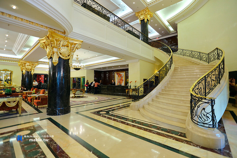 俄羅斯 莫斯科住宿 麗池卡爾登(The Ritz-Carlton Moscow) 旋轉梯