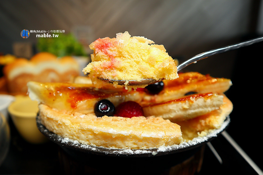 高雄早午餐 多一點咖啡館 仁武直營店 舒芙蕾鐵鍋熱蛋糕