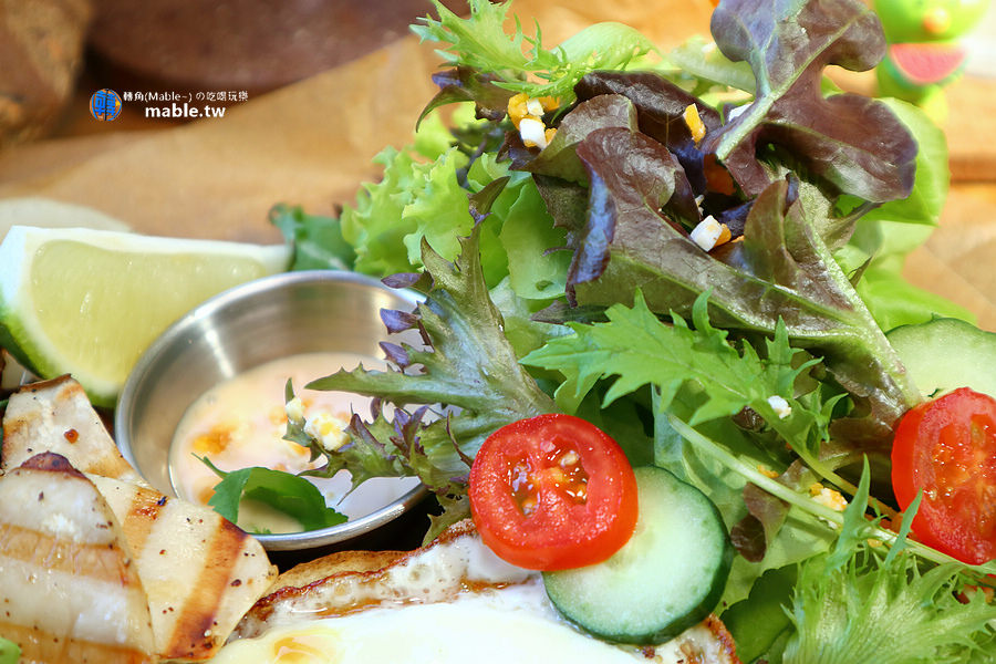 台南早午餐 裏葉 沙嗲雞肉早餐盤