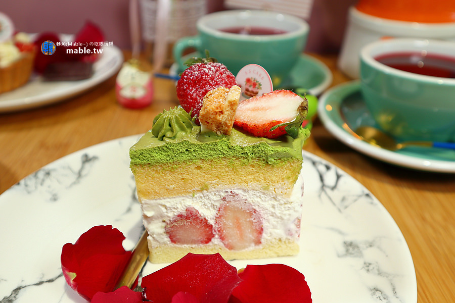 高雄下午茶 ss cake河堤店 草莓生乳蛋糕