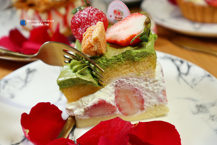 高雄下午茶 ss cake河堤店 草莓生乳蛋糕