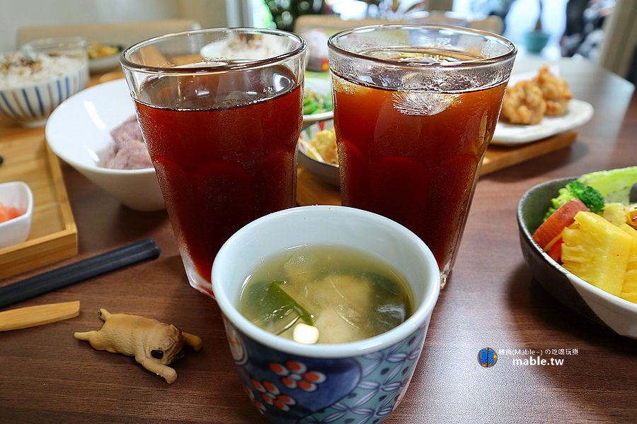 高雄日式早午餐 小米家朝午和食 紅茶 例湯擇一